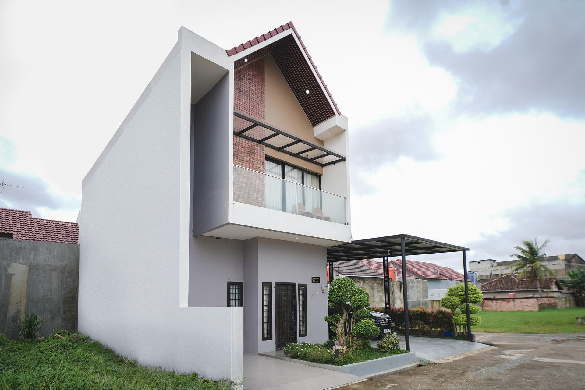 Rumah Tipe 118 tampak depan